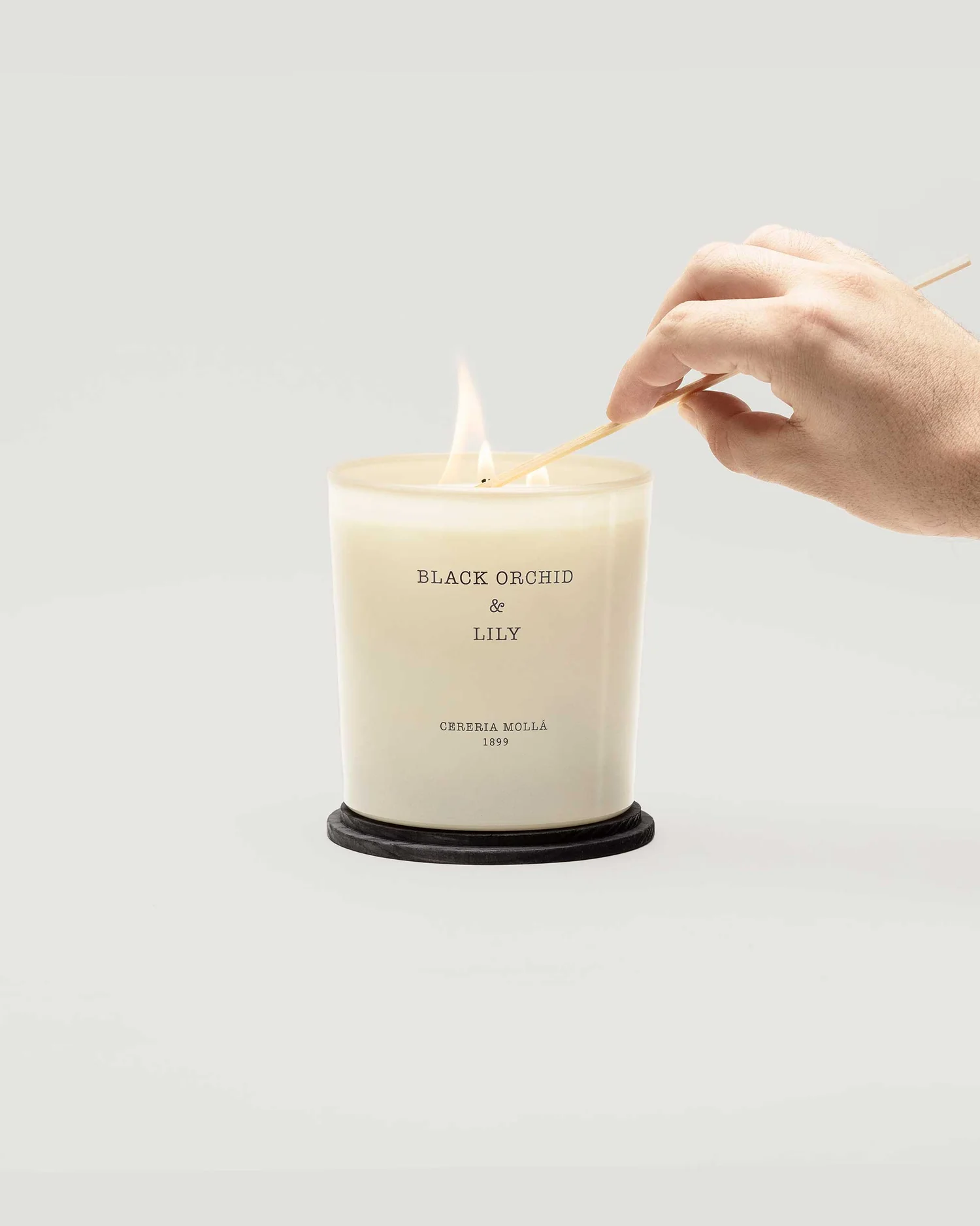 Cereria Mollá 1899 Black Orchid & Lily Scented XL Candle 600 g