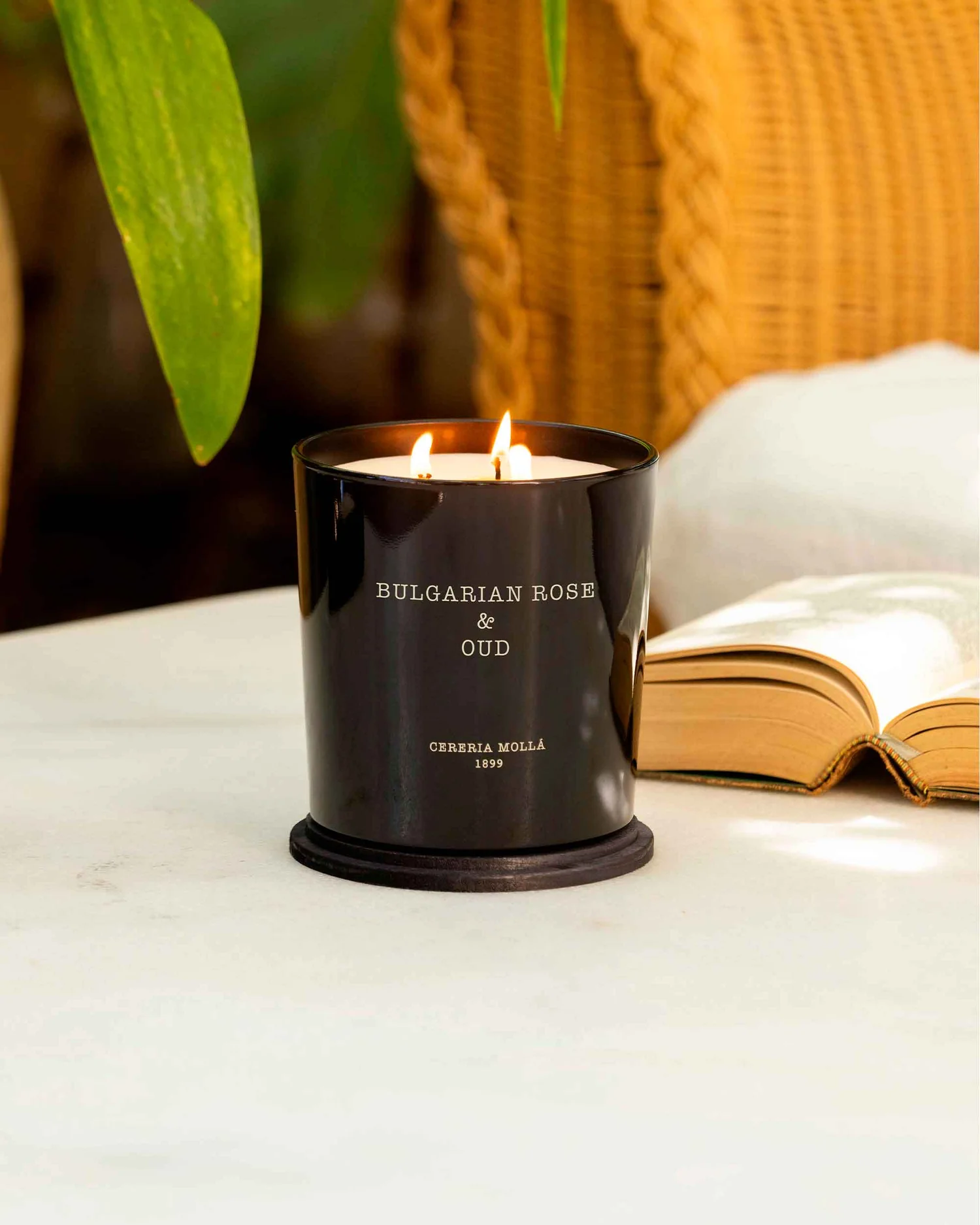 Cereria Mollá 1899 Bulgarian Rose & Oud Scented XL Candle 600 g