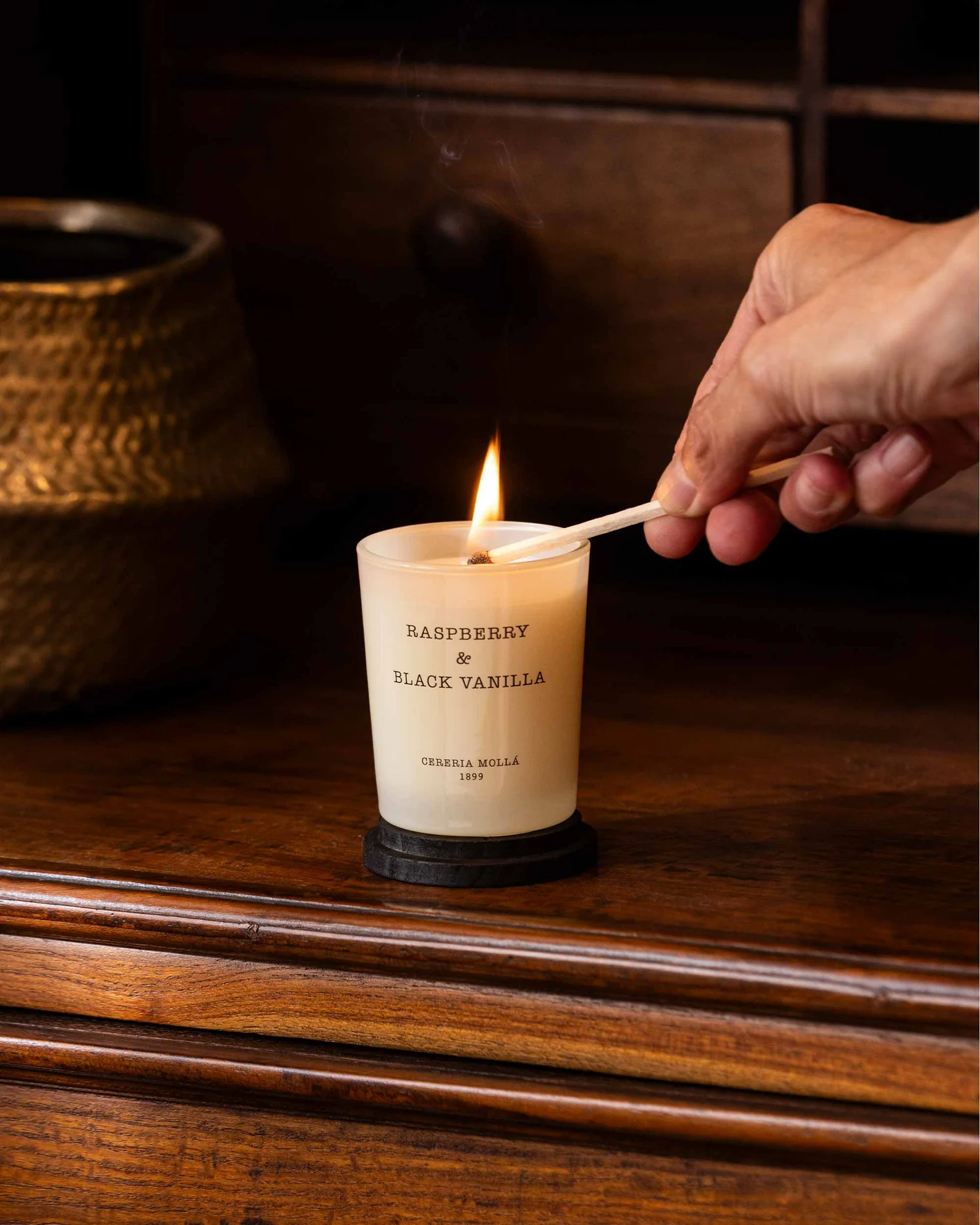 Cereria Mollá 1899 Raspberry & Black Vanilla Scented Mini Candle 70 g