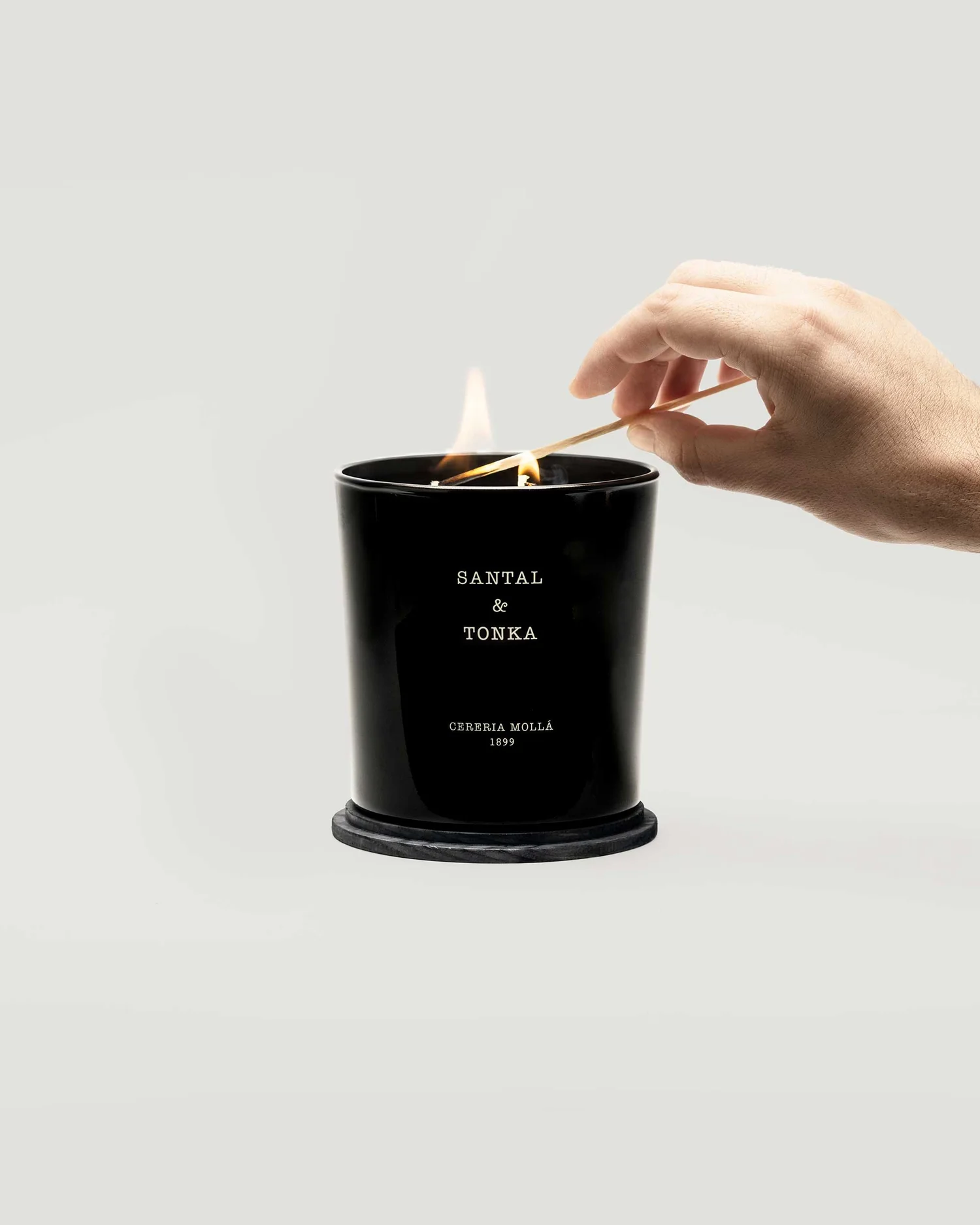 Cereria Mollá 1899 Santal & Tonka Scented XL Candle 600 g